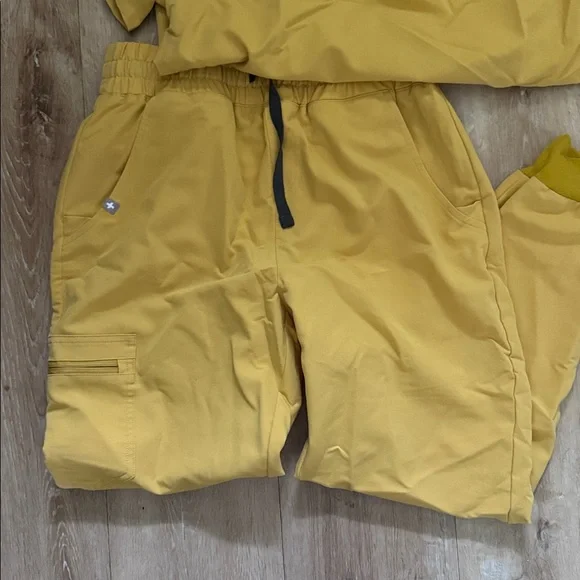 Figs scrub set - Picture 2 of 4